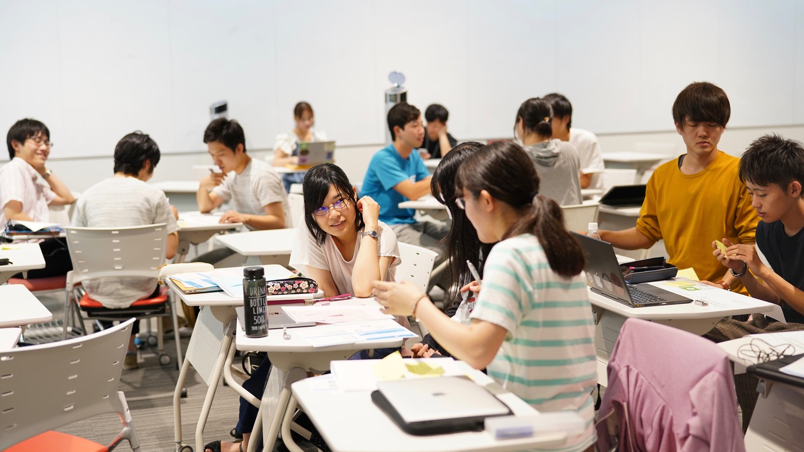 [九州大学×LINE] ハッカソン開催！大学生による大学生のためのLINEサービスを共同開発 サムネイル画像